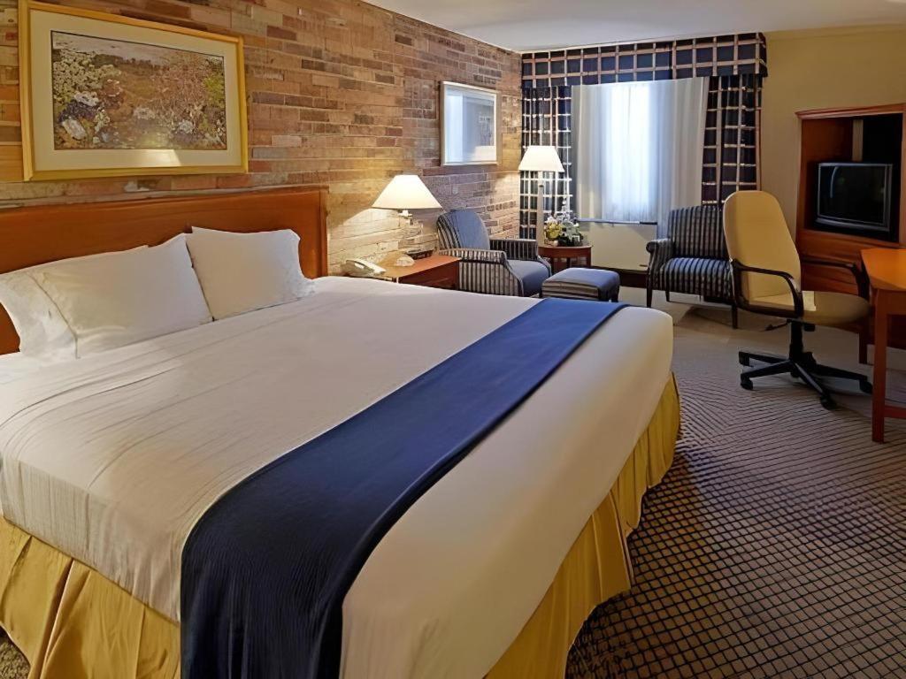 Holiday Inn Express Toronto East - Scarborough By Ihg Extérieur photo